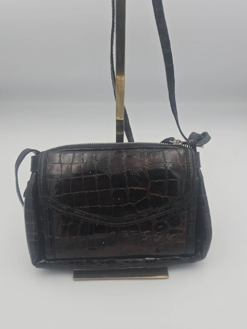 Brighton Black/Dark Brown Croc-Embossed Crossbody W/ Heart Accent/Silver (EUC)🩶